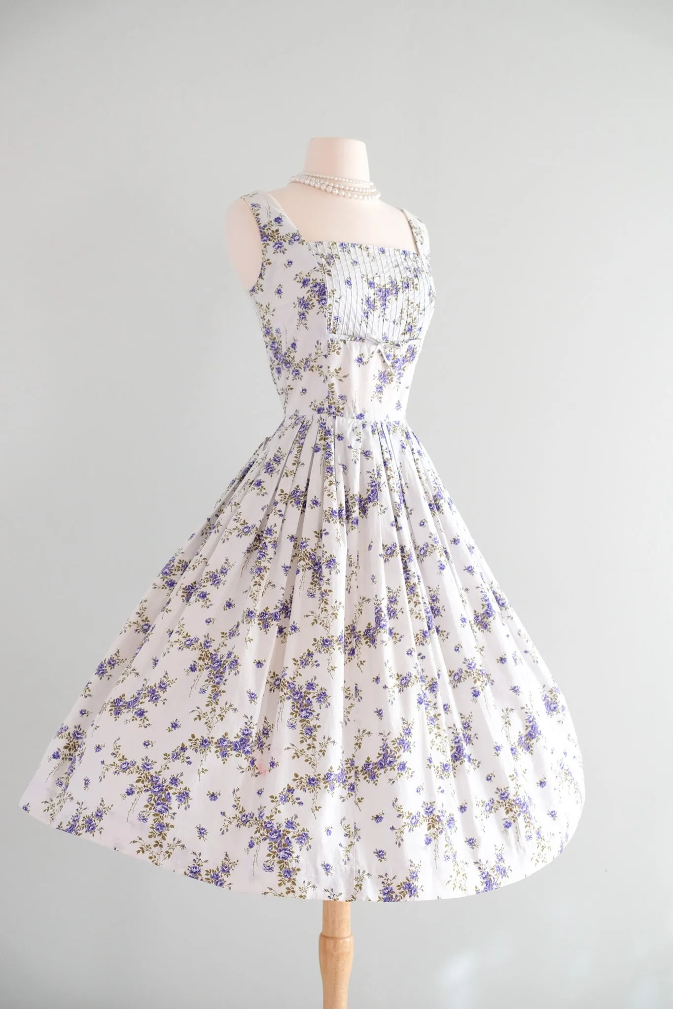 Darling 1950's Jerry Gilden Blue Violet English Rose Cotton Sundress / Sz SM