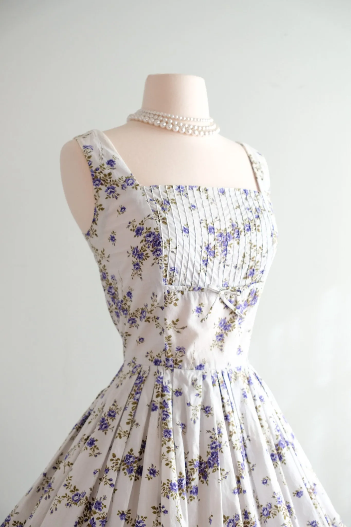 Darling 1950's Jerry Gilden Blue Violet English Rose Cotton Sundress / Sz SM