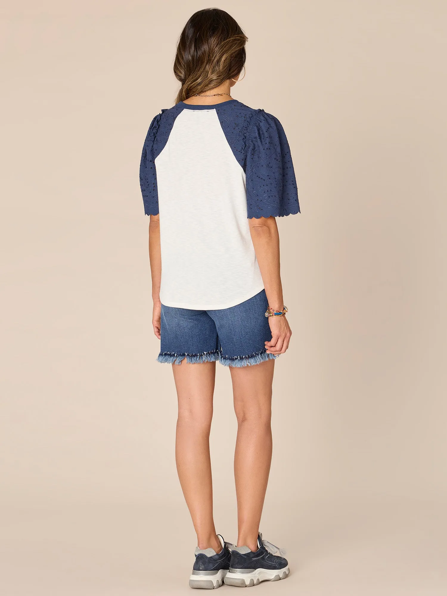 Elbow Puff Sleeve Scoop Neck Embroidered Knit Top