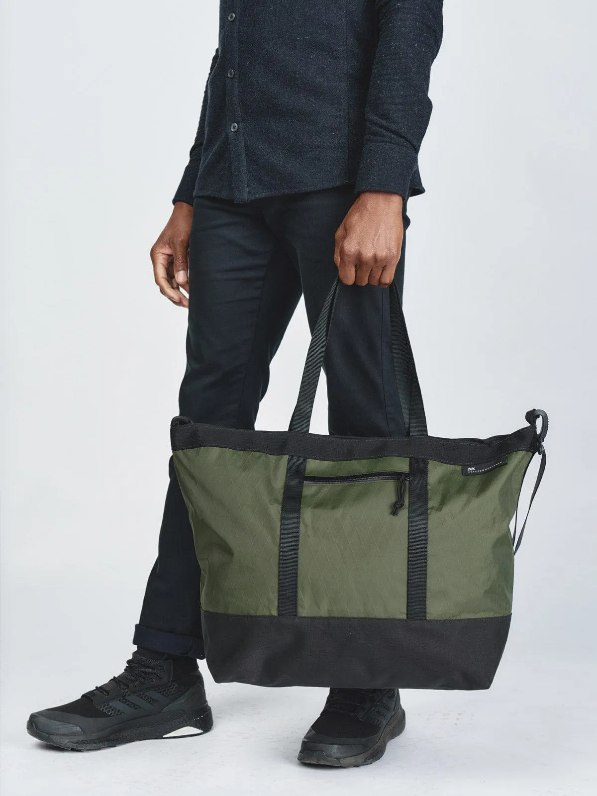Helix 15L Tote
