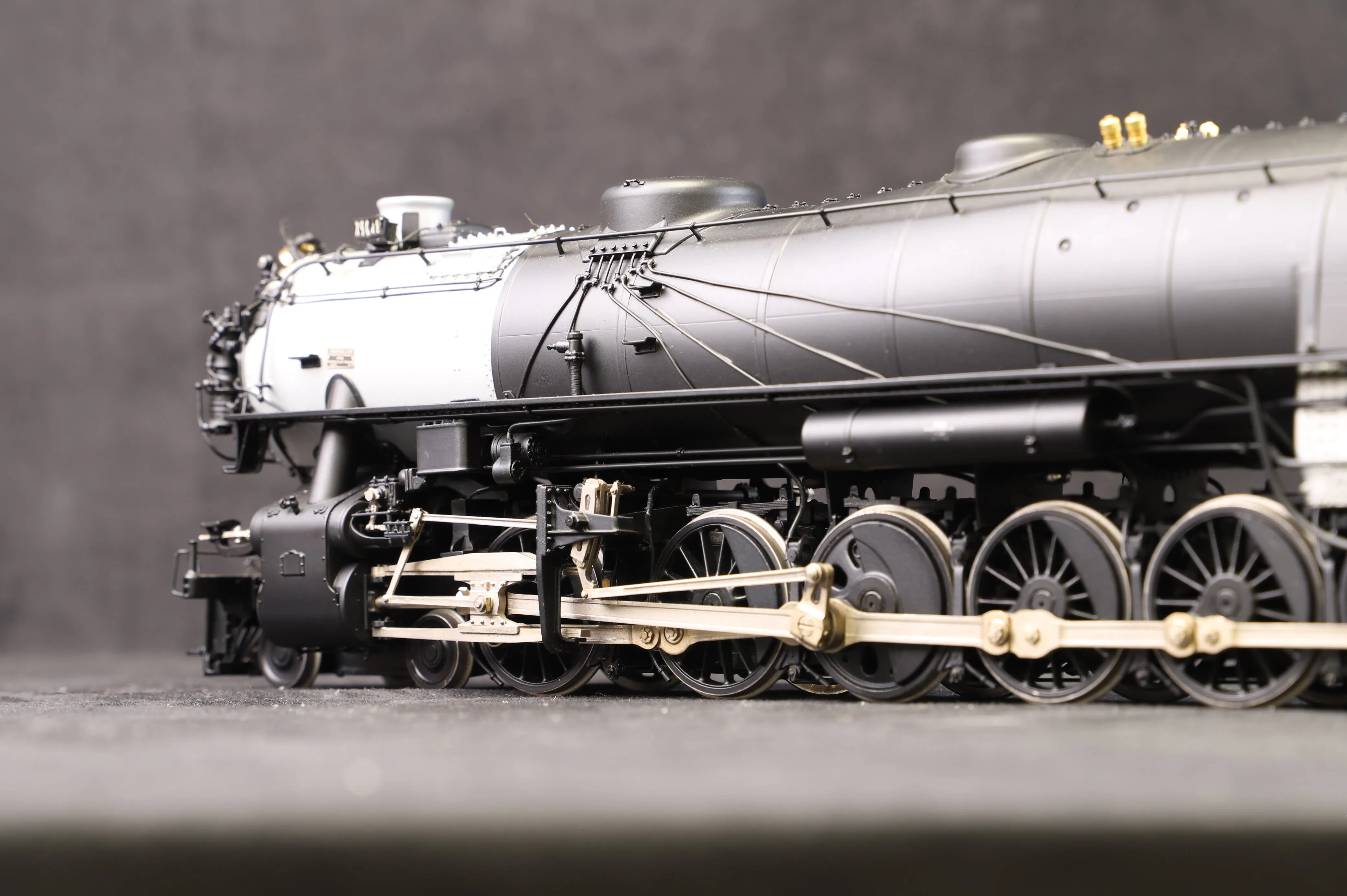 Kohs and Company Finescale O Gauge Union Pacific 4-12-2 '9048'