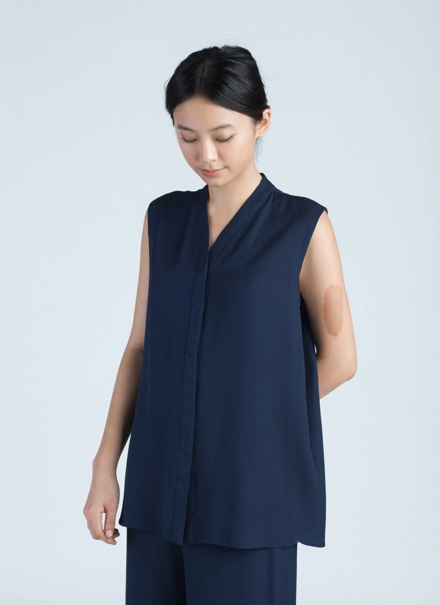 Mollis Cap Sleeve Silk Top - Dark Navy