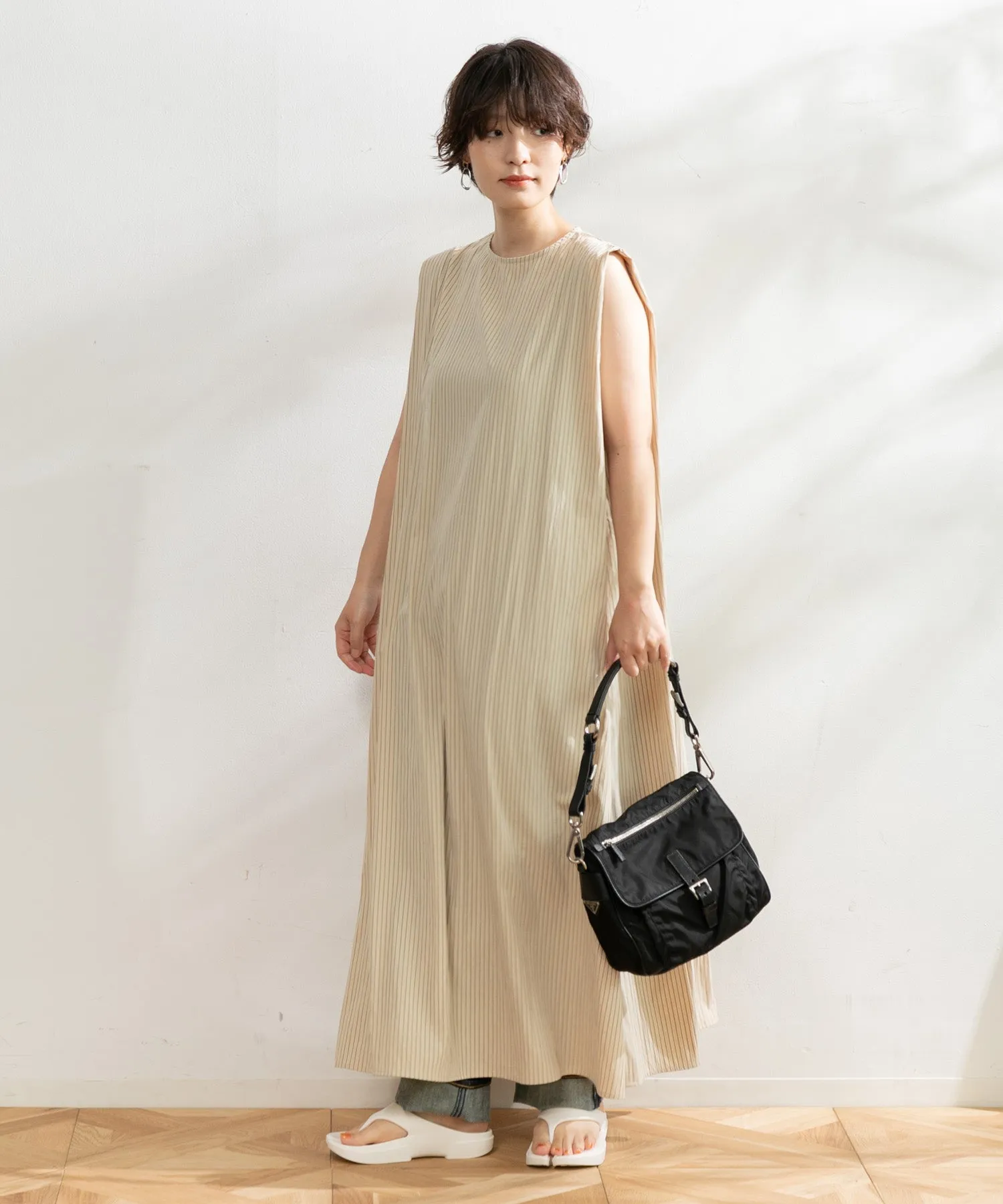 【WOMEN】ARCストライプショルダータックワンピース